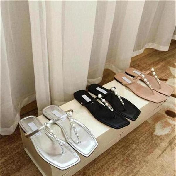 2021 luxury designer alaina flat glossy pearl leather womans sandals square toe elegant t-shaped simple slippers2122, Black 
2021 luxury designer alaina flat glossy pearl leather womans sandals square toe elegant t-shaped simple slippers2122, Black