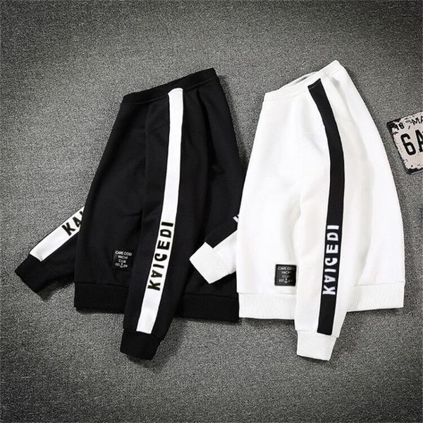 trend men hoodies casual solid splice pullover o-neck slim fit men's sportswear hooded sweatshirt letter printing 201201, Black
trend men hoodies casual solid splice pullover o-neck slim fit men's sportswear hooded sweatshirt letter printing 201201, Black