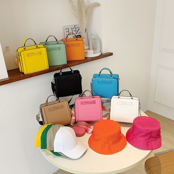 50%off bag women's 2022 new women handbags designer wide shoulder handbag letter small square crossbody bags
50%off bag women's 2022 new women handbags designer wide shoulder handbag letter small square crossbody bags