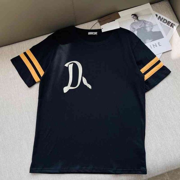 women's t-shirt spring and summer t-shirt chest digital direct jet printing color streamer left right sleeve alignment splicing short, White
women's t-shirt spring and summer t-shirt chest digital direct jet printing color streamer left right sleeve alignment splicing short, White