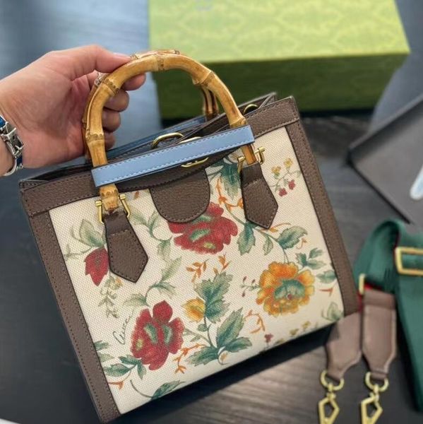 retro womens bamboo totes designer classic fashion flower printing high capacity genuine leather hardware elegance atmosphere women shoulder
retro womens bamboo totes designer classic fashion flower printing high capacity genuine leather hardware elegance atmosphere women shoulder