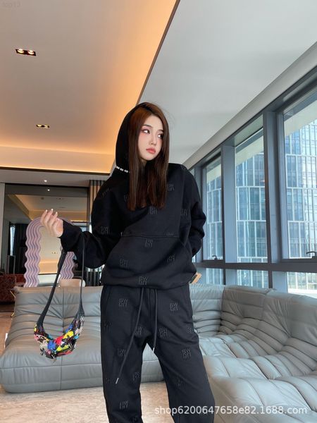 two piece dress designertwo designer 2021 spring and autumn new style temperament goddess fan fleece embroidery leisure sports suit sweater, White
two piece dress designertwo designer 2021 spring and autumn new style temperament goddess fan fleece embroidery leisure sports suit sweater, White
