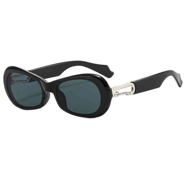 2022 new trend v family sunglass men's foot flower buckle sunglass women's hip hop glass, White;black
2022 new trend v family sunglass men's foot flower buckle sunglass women's hip hop glass, White;black