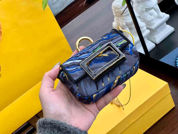 fanny packs designer pendant bags women shoulder card holder female tie dye mini coin purses with thin chain 220307
fanny packs designer pendant bags women shoulder card holder female tie dye mini coin purses with thin chain 220307