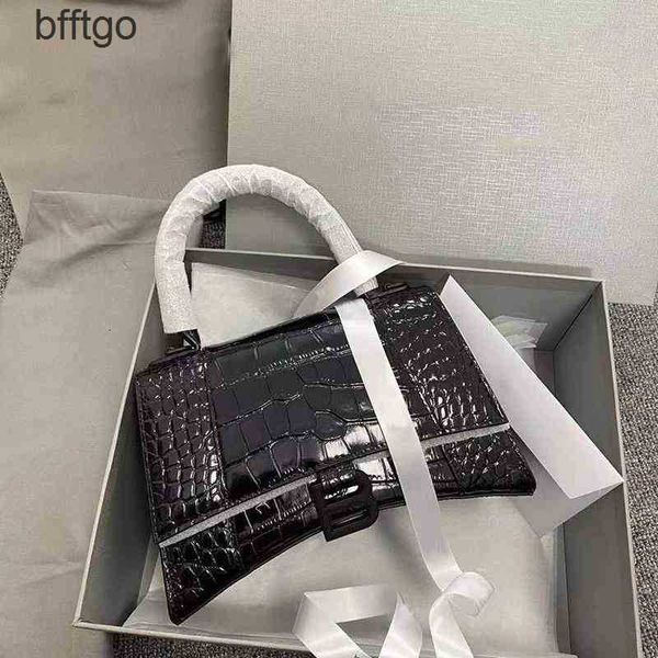 handbags balencigas luxuries bag 2022 fashion b family high version women's crocodile hourglass leather one shoulder slant cross
handbags balencigas luxuries bag 2022 fashion b family high version women's crocodile hourglass leather one shoulder slant cross