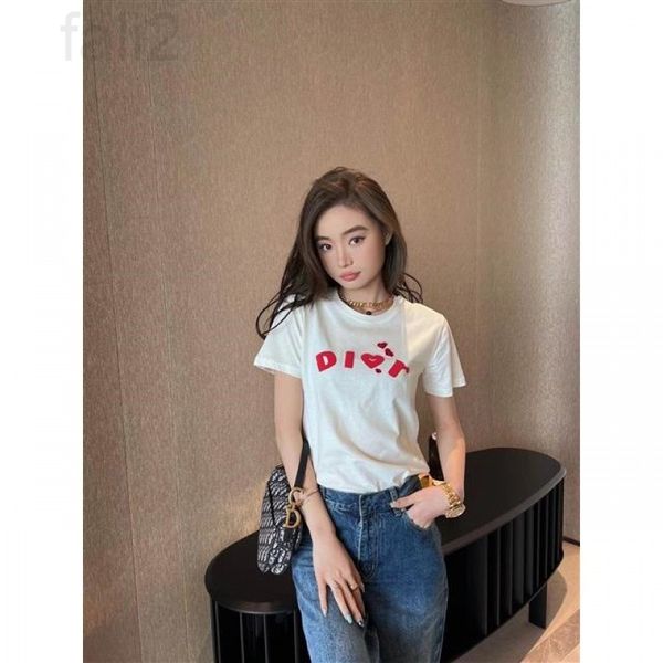 women's t-shirt designer chaopai 22 new short style in early spring, slim, european goods, minority design, temperament, aging sleeve t, White
women's t-shirt designer chaopai 22 new short style in early spring, slim, european goods, minority design, temperament, aging sleeve t, White