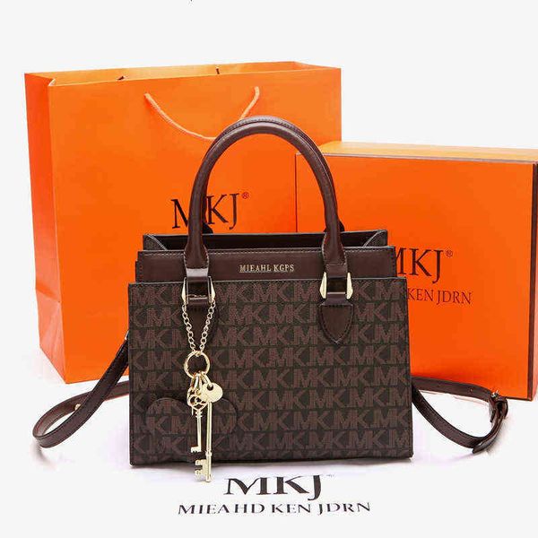 mkj brand bag fashion women's leather handbag versatile foreign style menger shoulder bag
mkj brand bag fashion women's leather handbag versatile foreign style menger shoulder bag