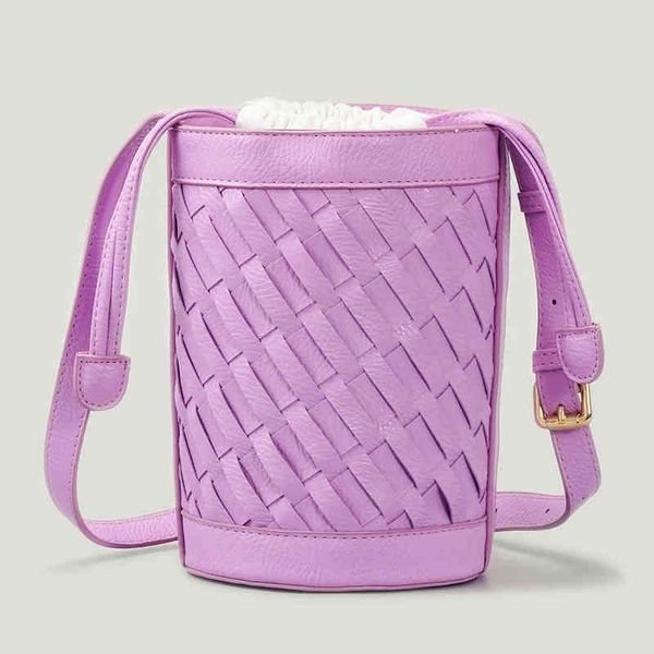 shopping bags spring and summer new woven compact cylinder leisure simple leather shoulder small design messenger women's bag 220420
shopping bags spring and summer new woven compact cylinder leisure simple leather shoulder small design messenger women's bag 220420