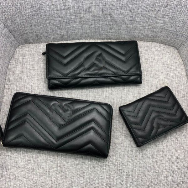 classic high-end long wallets designer large capacity zipper clutch bag famous brand credit card holder short wallet wave pattern women coin, Red;black
classic high-end long wallets designer large capacity zipper clutch bag famous brand credit card holder short wallet wave pattern women coin, Red;black