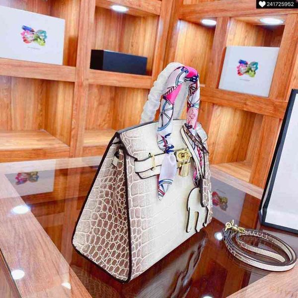 designer classic birkinss handbags womens fashion luxury premium brand totes bags handbag 2022 crocodile pattern ladies shoulder bag high
designer classic birkinss handbags womens fashion luxury premium brand totes bags handbag 2022 crocodile pattern ladies shoulder bag high