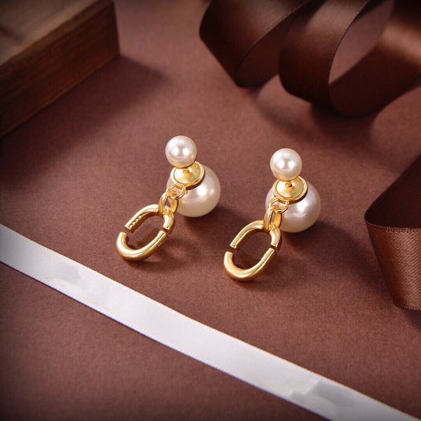 d designer jewelry letter c ear studs pearl earrings heart stud earring diamond women tassel love die earing internet celebrity fashion gdfh, Golden;silver
d designer jewelry letter c ear studs pearl earrings heart stud earring diamond women tassel love die earing internet celebrity fashion gdfh, Golden;silver