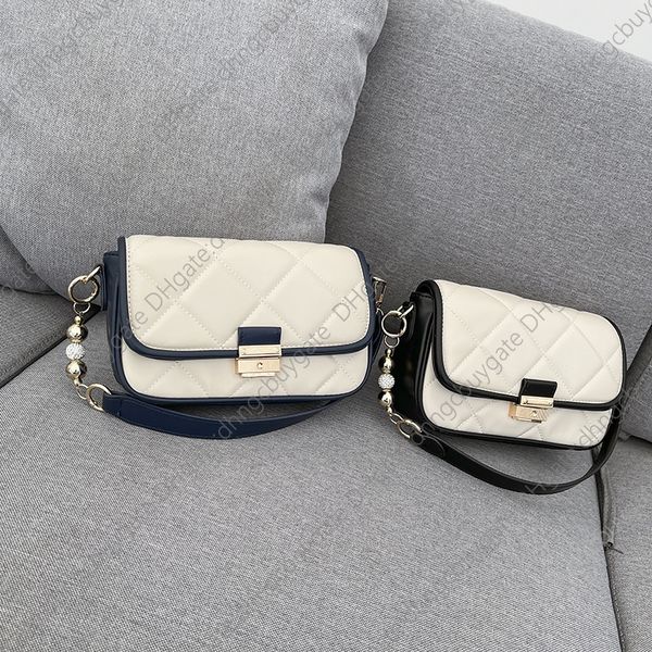texture lingge woven small square bag chic chain messenger tide single shoulder women's
texture lingge woven small square bag chic chain messenger tide single shoulder women's