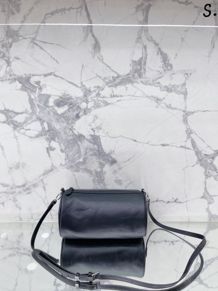 balen 2022 drum bag shoulder bag diagonal womens luxury gift for birthday valentines
balen 2022 drum bag shoulder bag diagonal womens luxury gift for birthday valentines