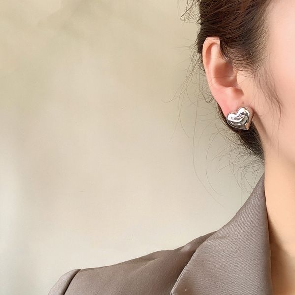 925 silver needle korean dongdaemun fashion new metal heart stud earrings cold style temperament design earrings, Golden
925 silver needle korean dongdaemun fashion new metal heart stud earrings cold style temperament design earrings, Golden