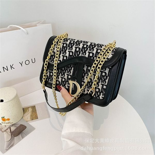 this year's popular small women's new fashion red one slanting versatile chain square 80% off purse sales 09
this year's popular small women's new fashion red one slanting versatile chain square 80% off purse sales 09