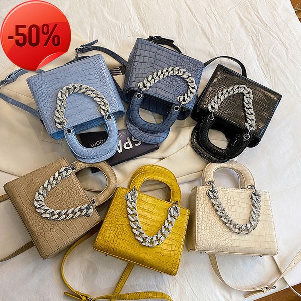 the factory directly fashion carrying princs diana women's 2022 new stone foreign style msenger bag
the factory directly fashion carrying princs diana women's 2022 new stone foreign style msenger bag