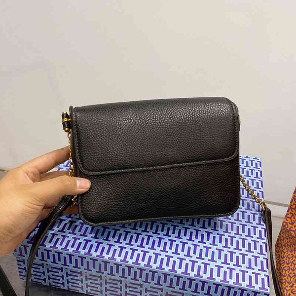 women luxurys designers crossbody designer bags women casual square handbag shoulder hollow letter lock clutch leather female purses 220411
women luxurys designers crossbody designer bags women casual square handbag shoulder hollow letter lock clutch leather female purses 220411