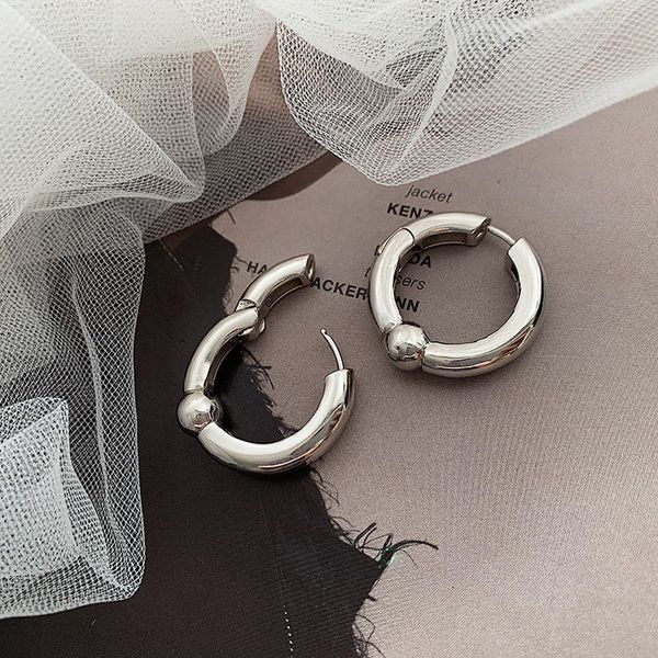 premium temperament cool earrings new ring metal women's fashion sense of minority design, Golden;silver
premium temperament cool earrings new ring metal women's fashion sense of minority design, Golden;silver