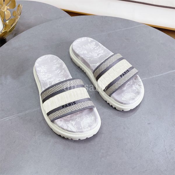 men women summer slipper embroidered letter designer slippers outdoor comfortable flat shoes breathable durable shoes
men women summer slipper embroidered letter designer slippers outdoor comfortable flat shoes breathable durable shoes