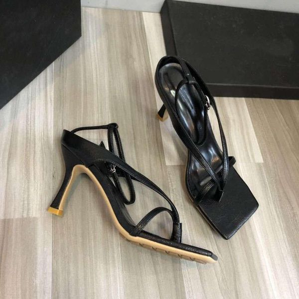 women high heels stretch sandals summer slipper leather mules square bottegas''venetas ptl, Black
women high heels stretch sandals summer slipper leather mules square bottegas''venetas ptl, Black
