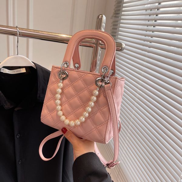 small bag pearl diamond lattice embroidered thread single shoulder fashion messenger women's crossbody bags wholesale female handbags
small bag pearl diamond lattice embroidered thread single shoulder fashion messenger women's crossbody bags wholesale female handbags