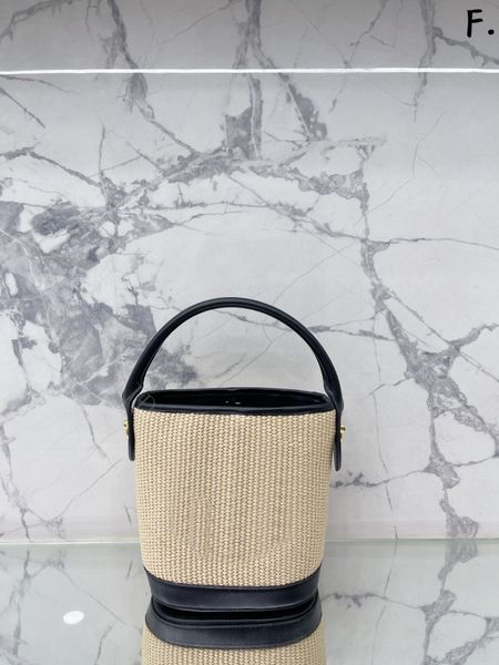 designer luxury women the tote bag fashion versatile handbags shoulder crossbody bags purse tories totes large capacity saddle wallets 7a 9o
designer luxury women the tote bag fashion versatile handbags shoulder crossbody bags purse tories totes large capacity saddle wallets 7a 9o