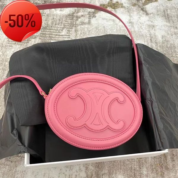 factory directly new triumphal arch round cute mini small embossed portable moon cake bag designer bags
factory directly new triumphal arch round cute mini small embossed portable moon cake bag designer bags