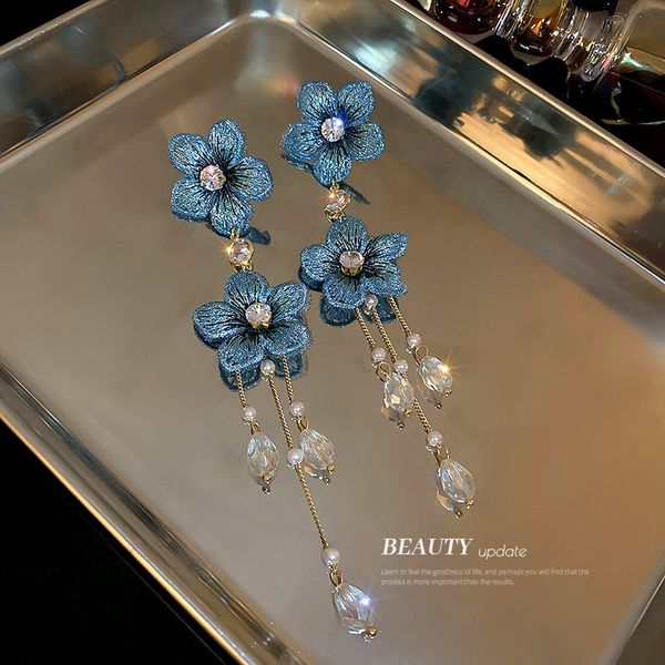 925 silver stud rhinestone-encrusted pearl crystal flowers tassel earrings european and american exaggerated internet influencer long earrin, Golden
925 silver stud rhinestone-encrusted pearl crystal flowers tassel earrings european and american exaggerated internet influencer long earrin, Golden