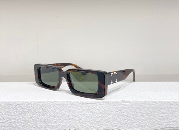mens womens designer sunglasses luxury cool style fashion classic thick plate black white square frame eyewear off man glasses with original, White;black
mens womens designer sunglasses luxury cool style fashion classic thick plate black white square frame eyewear off man glasses with original, White;black