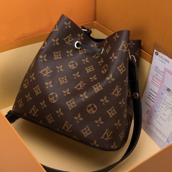 brand luxury designer vintage bucket bag 2022 women's fashion retro style one shoulder crossbody bags printed color handbag
brand luxury designer vintage bucket bag 2022 women's fashion retro style one shoulder crossbody bags printed color handbag