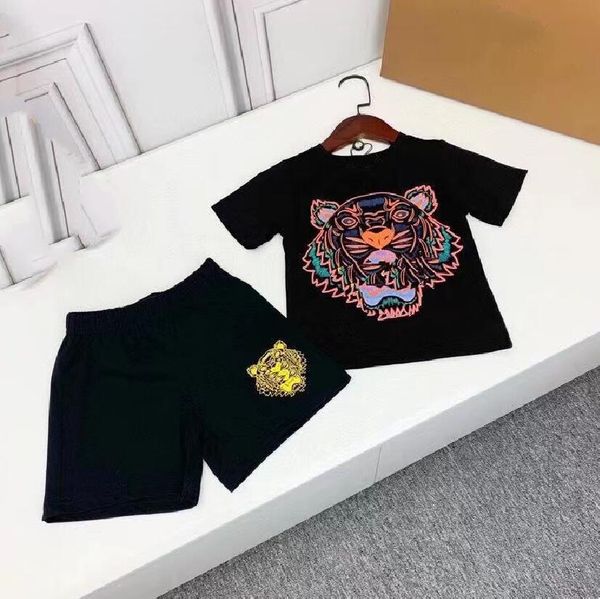 0-15t children designer clothing sets baby boy girls t-shirts shorts two-piece suit size 90-160cm kids classic letters design clothing set, White
0-15t children designer clothing sets baby boy girls t-shirts shorts two-piece suit size 90-160cm kids classic letters design clothing set, White