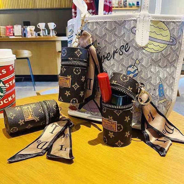 personalized keychain lipstick purse pendant small bag cute keyring new fashion accessories, Slivery;golden
personalized keychain lipstick purse pendant small bag cute keyring new fashion accessories, Slivery;golden
