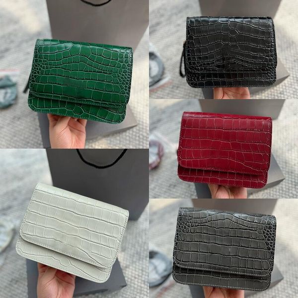 italian b small crocodile embossed bags white clamshell green design leather handbags soft sheepskin lining oblique cross magnetic closure
italian b small crocodile embossed bags white clamshell green design leather handbags soft sheepskin lining oblique cross magnetic closure