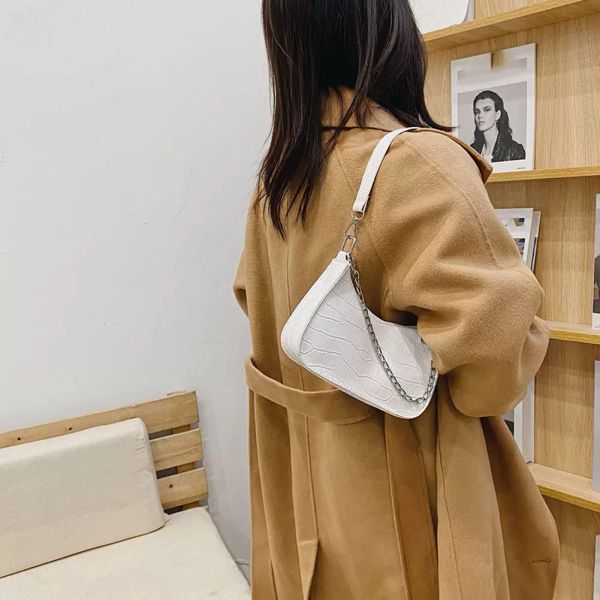 retro fashion alligator pattern women underarm shoulder handbags vintage pu leather casual solid color chain female shoulder bag
retro fashion alligator pattern women underarm shoulder handbags vintage pu leather casual solid color chain female shoulder bag