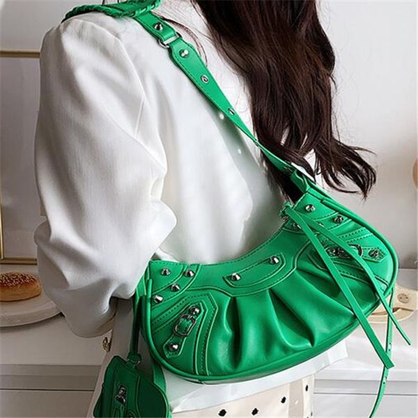 womens luxurys evening bags rivets shoulder bag designer pleated saddle cross body messenger bags with coin purse lady retro handbag
womens luxurys evening bags rivets shoulder bag designer pleated saddle cross body messenger bags with coin purse lady retro handbag