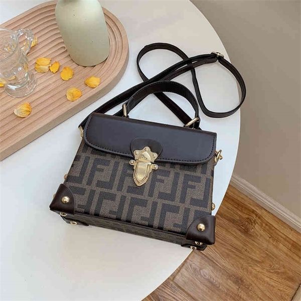 68% off new trendy ol portable single shoulder messenger small square bag fashion printed women's bag
68% off new trendy ol portable single shoulder messenger small square bag fashion printed women's bag