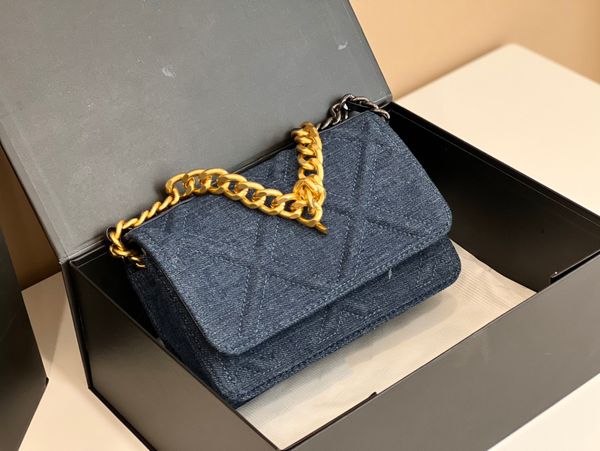 women's shoulder bag luxury tote purse handbag message bags cluth brand classic genuine leather crossbody original box woc gold chain s
women's shoulder bag luxury tote purse handbag message bags cluth brand classic genuine leather crossbody original box woc gold chain s