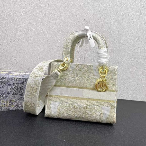 yuchengbags 2022luxury woman handbag designer bags many kinds pattern crossbody bag vine printing add on the front elegant and handsome tote
yuchengbags 2022luxury woman handbag designer bags many kinds pattern crossbody bag vine printing add on the front elegant and handsome tote
