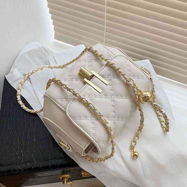 ladies fashion luxury brand tide bag wholesale small women's new high sense chain versatile one shoulder messenger
ladies fashion luxury brand tide bag wholesale small women's new high sense chain versatile one shoulder messenger