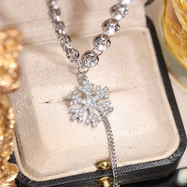 pendant necklaces women snowflake shining crystal sweater chain rhinestone snow year gift jewelry wholesale, Silver
pendant necklaces women snowflake shining crystal sweater chain rhinestone snow year gift jewelry wholesale, Silver
