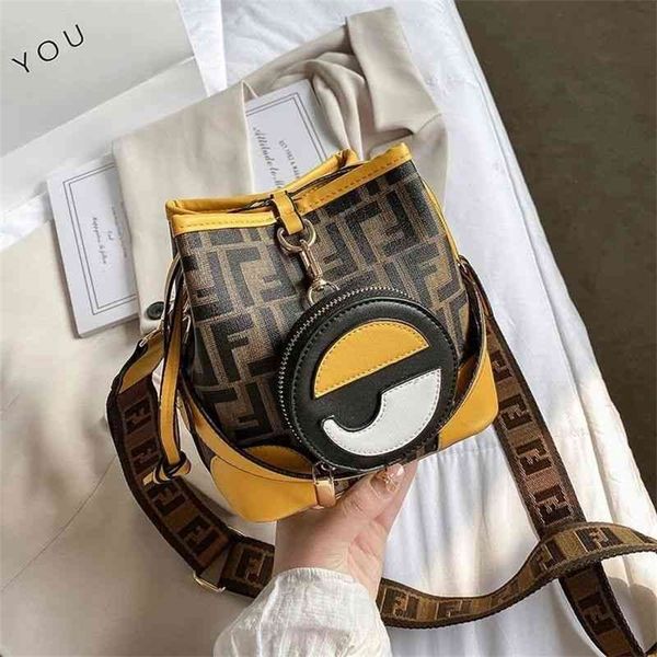 autumn and winter bucket fashion wide strap diagonal versatile printed texture single shoulder women's bag purses outlet online
autumn and winter bucket fashion wide strap diagonal versatile printed texture single shoulder women's bag purses outlet online