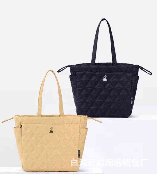 drawstring large capacity waterproof fitness bag fashion one shoulder portable tote bfor men and women 220514
drawstring large capacity waterproof fitness bag fashion one shoulder portable tote bfor men and women 220514