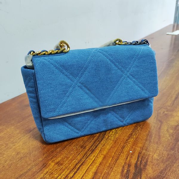 2022ss ladies denim quilted flap crossbody bags gold-silver tone chains strap shoulder totes for womens ladies girls daily fashion trends pu
2022ss ladies denim quilted flap crossbody bags gold-silver tone chains strap shoulder totes for womens ladies girls daily fashion trends pu