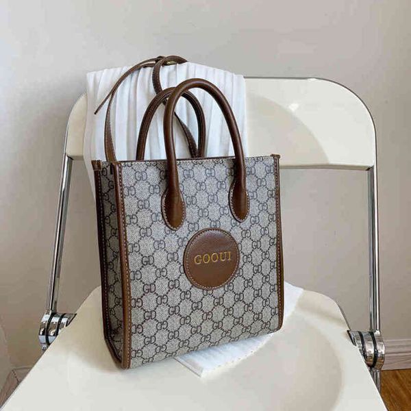 design luxury fashion bags musical score foreign style simple single large capacity messenger handbag small
design luxury fashion bags musical score foreign style simple single large capacity messenger handbag small