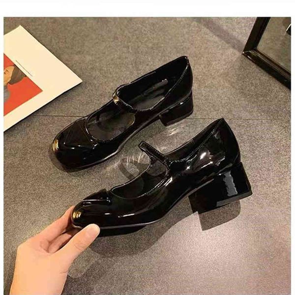 sandals p versatile triangular standard mary jane shoes women's thick heel round head shallow mouth single, Black
sandals p versatile triangular standard mary jane shoes women's thick heel round head shallow mouth single, Black