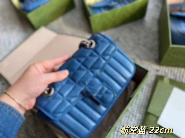 women's fashionable single shoulder bag classic pure color chain bag simple atmosphere
women's fashionable single shoulder bag classic pure color chain bag simple atmosphere