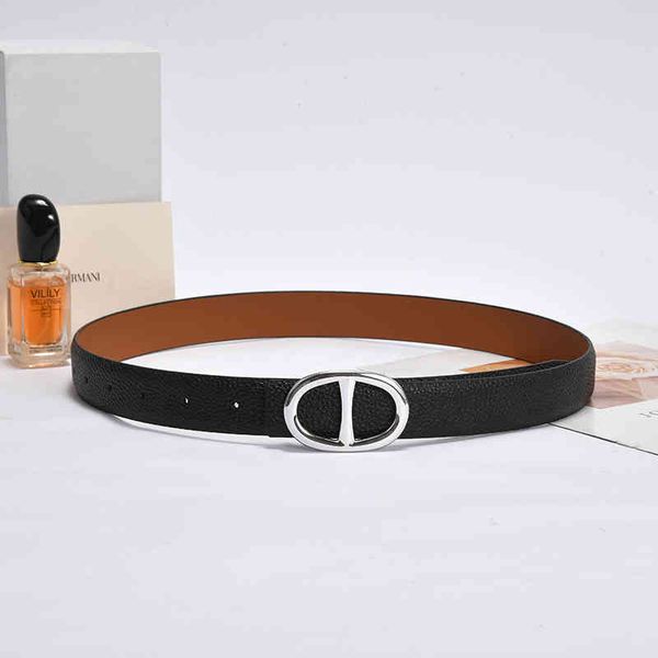 simple sier buckle cowhide belt women's autumn and winter new fashion lychee decorative shirt jeans with women, Black;brown
simple sier buckle cowhide belt women's autumn and winter new fashion lychee decorative shirt jeans with women, Black;brown