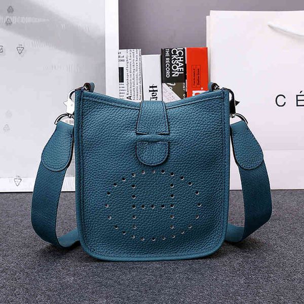 designer evelyn leather trendy women's bag litchi grain cowhide mini one shoulder bags women
designer evelyn leather trendy women's bag litchi grain cowhide mini one shoulder bags women
