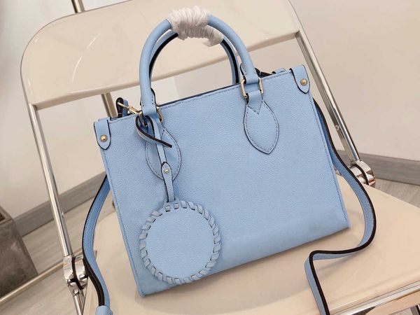 fashion large handbag ladies luxury designer shoulder bag 2022 classic simple diagonal bag
fashion large handbag ladies luxury designer shoulder bag 2022 classic simple diagonal bag