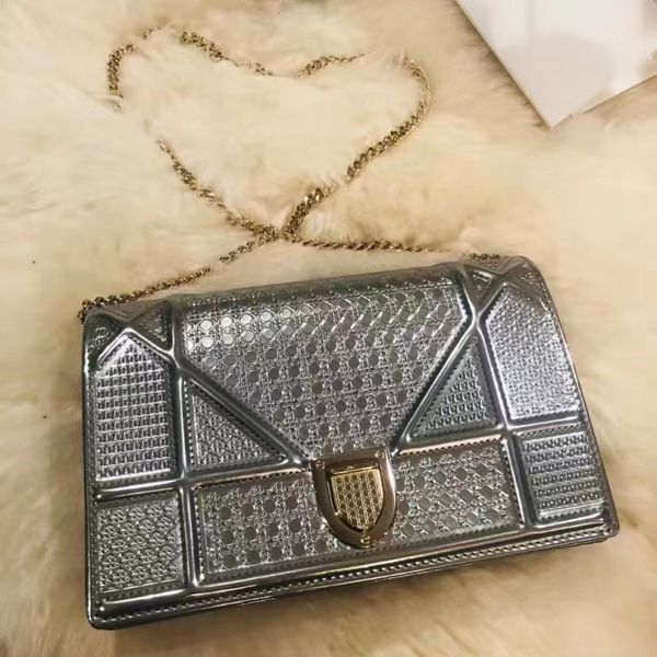 flap bag clutch chains bags shoulder wallet 2022 luxurys designers lady women handbag fashion handbags mother classic letter purse package s
flap bag clutch chains bags shoulder wallet 2022 luxurys designers lady women handbag fashion handbags mother classic letter purse package s